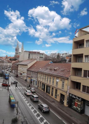 City AS FREE PARKING